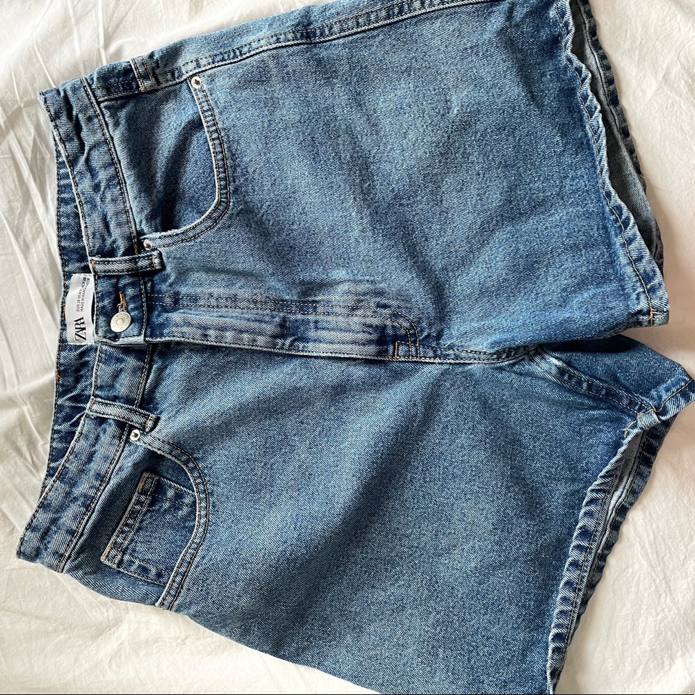 Fave shorts ever - Zara high rise mom jean shorts